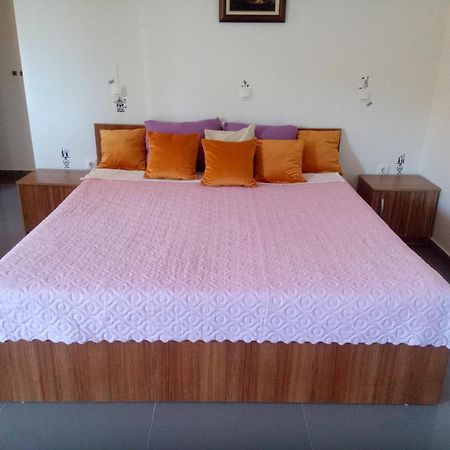 Hotel Yard House Trpejca Ohrid Habitación foto