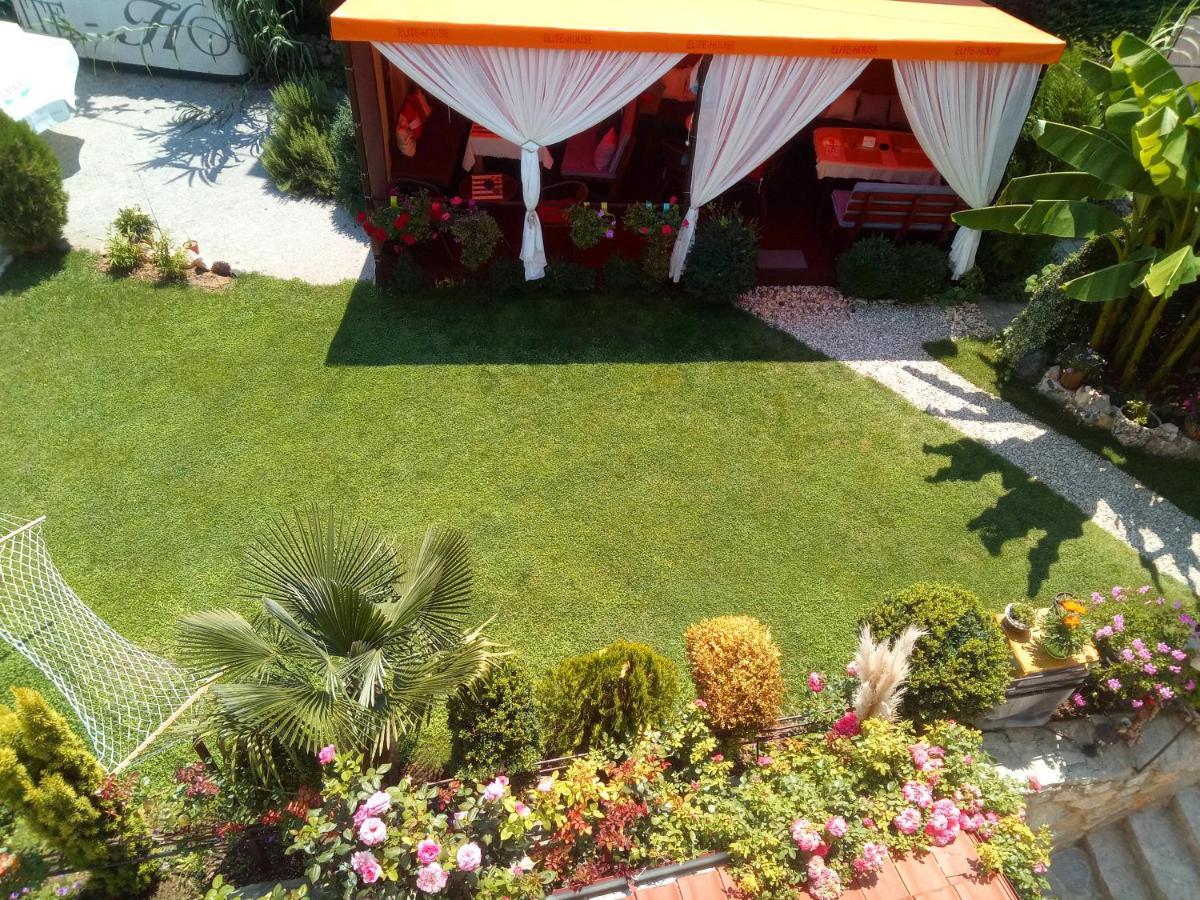 Hotel Yard House Trpejca Ohrid Exterior foto