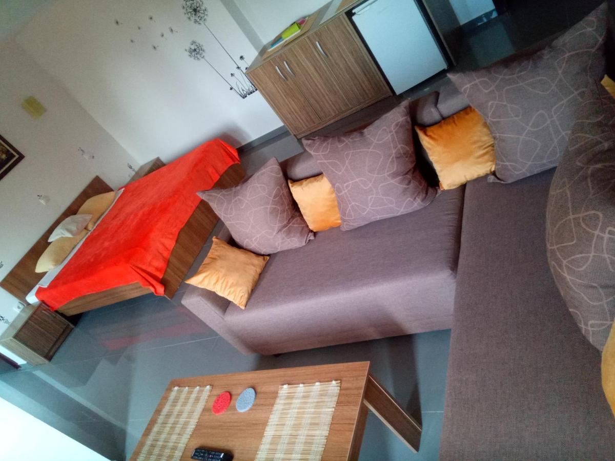 Hotel Yard House Trpejca Ohrid Exterior foto