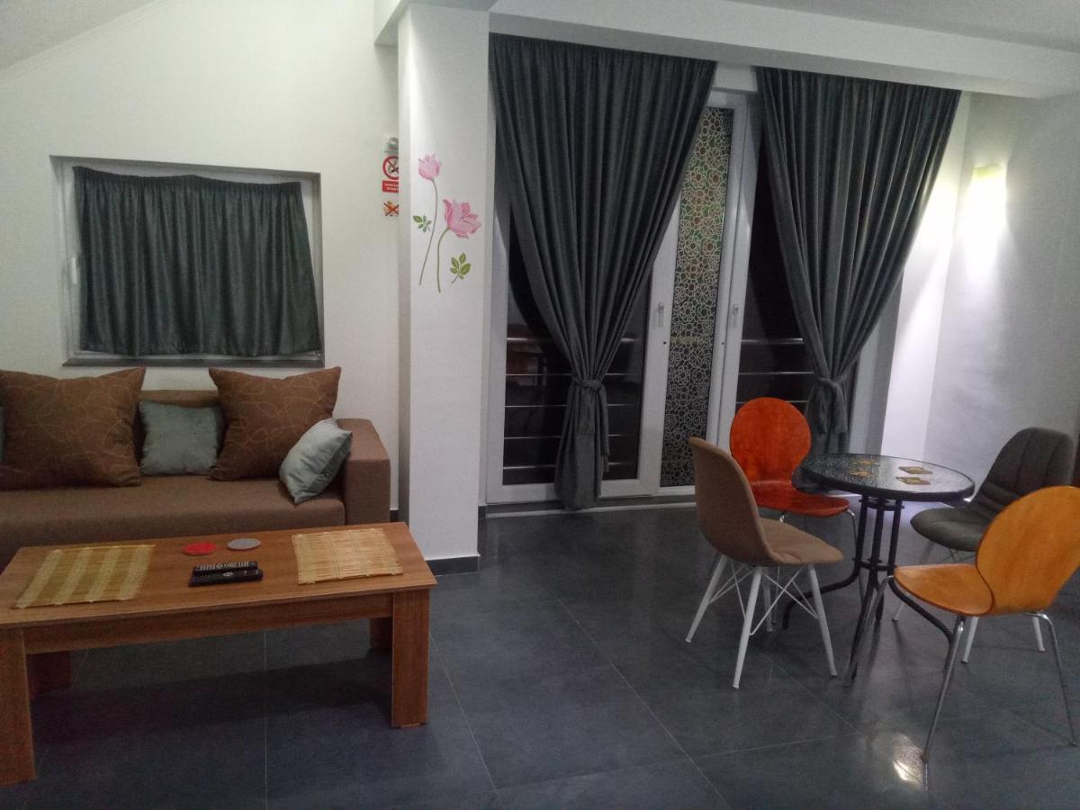 Hotel Yard House Trpejca Ohrid Exterior foto
