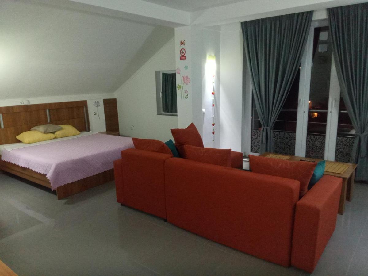Hotel Yard House Trpejca Ohrid Exterior foto