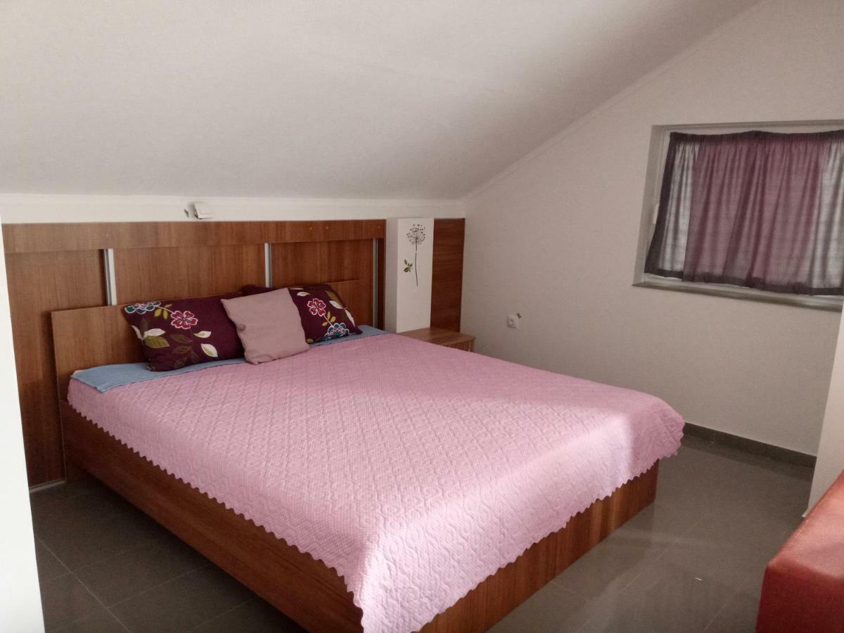 Hotel Yard House Trpejca Ohrid Exterior foto