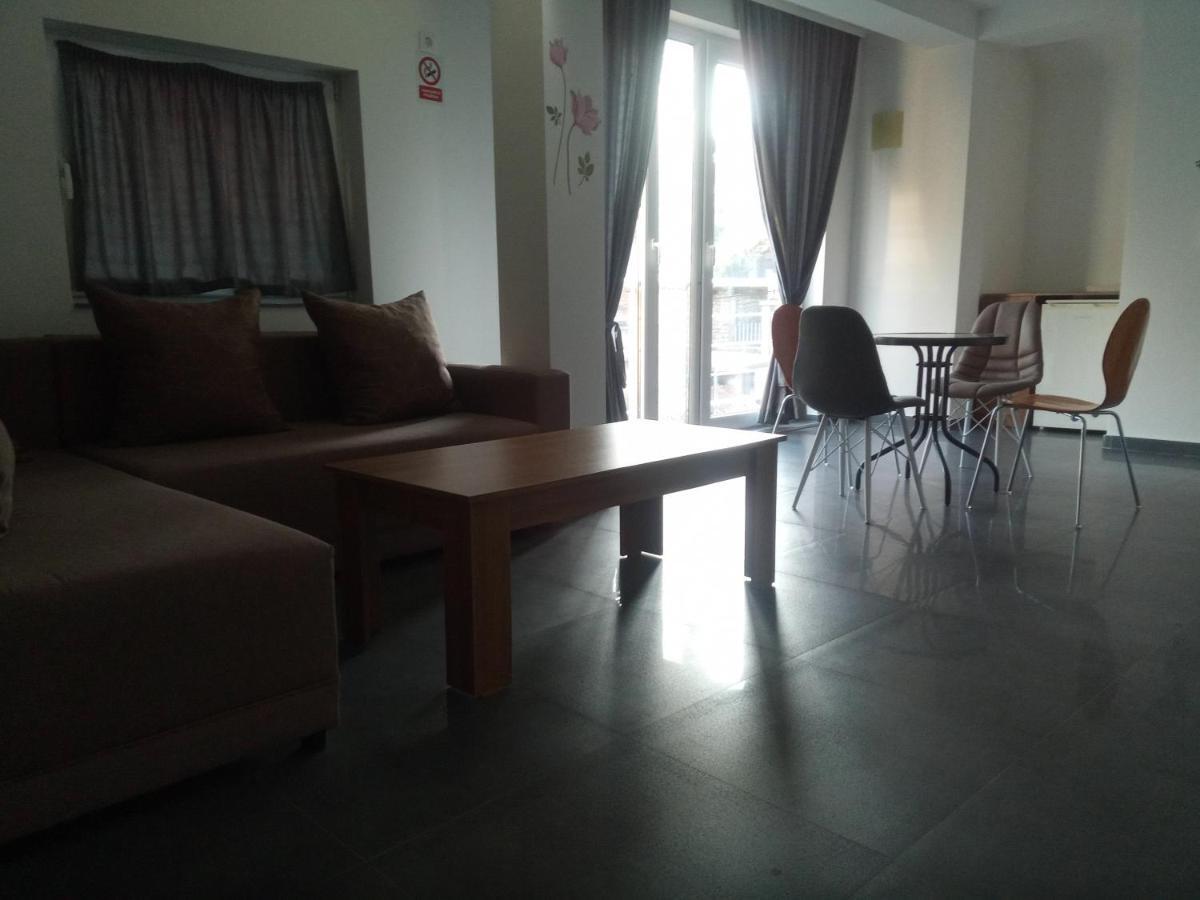 Hotel Yard House Trpejca Ohrid Exterior foto