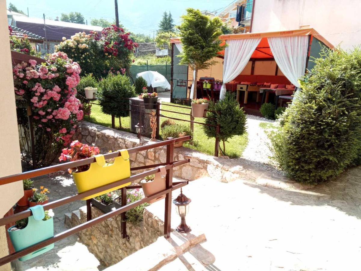Hotel Yard House Trpejca Ohrid Exterior foto