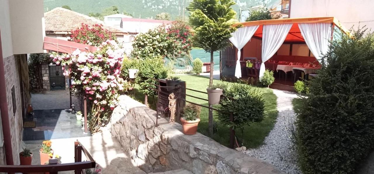 Hotel Yard House Trpejca Ohrid Exterior foto